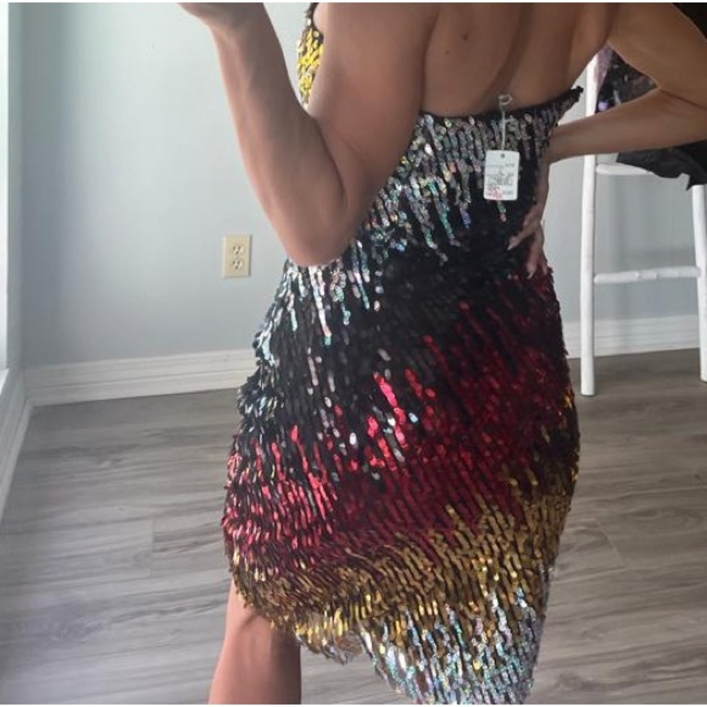 Jovani Sequined Dress NWT Size 2 - Picture 4 of 10
